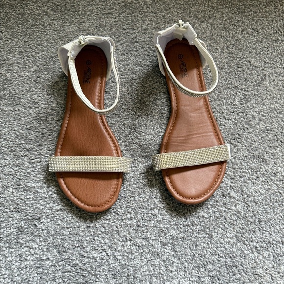 Ardene White and Brown Sandals with Rhinestone Accent - Picture 1 of 7